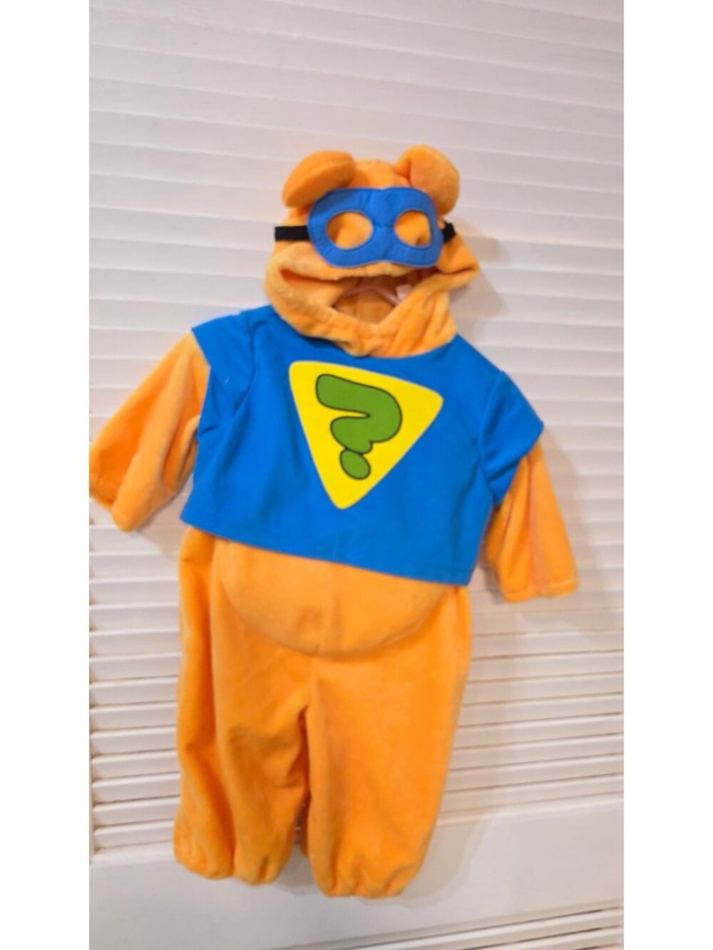 DISNEY STORE EXCLUSIVE WINNIE THE POOH SUPER SLEUTH HALLOWEEN COSTUME INFANT 6-9